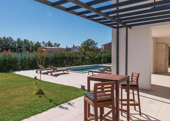 Σπίτι διακοπών Amazing In Valbandon Valbandon